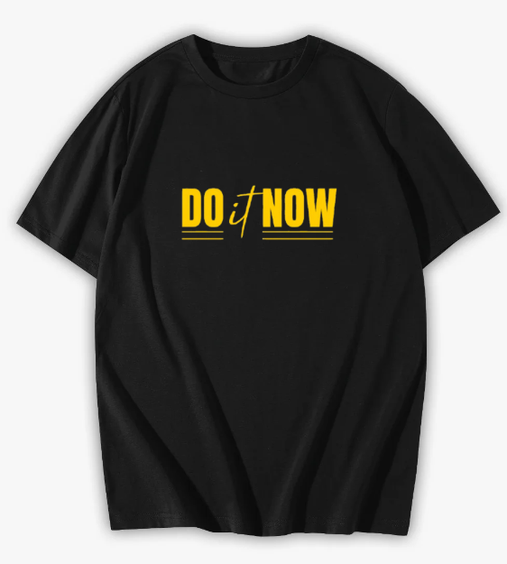 Black t-shirt - أمامي